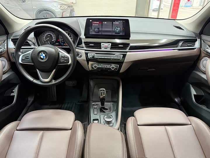 BMW X1 2022 sDrive20Li фото 17