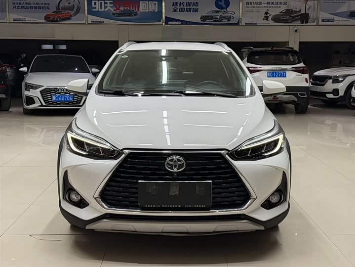 Yaris L 2022 X 1.5L CVT Luxury Plus фото 2