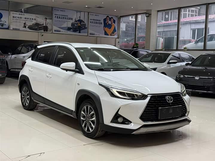 Yaris L 2022 X 1.5L CVT Luxury Plus фото 3