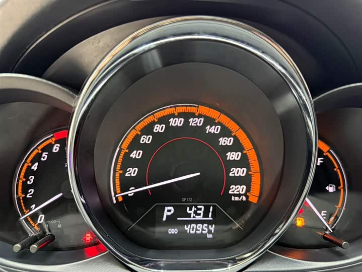 Yaris L 2022 X 1.5L CVT Luxury Plus фото 10
