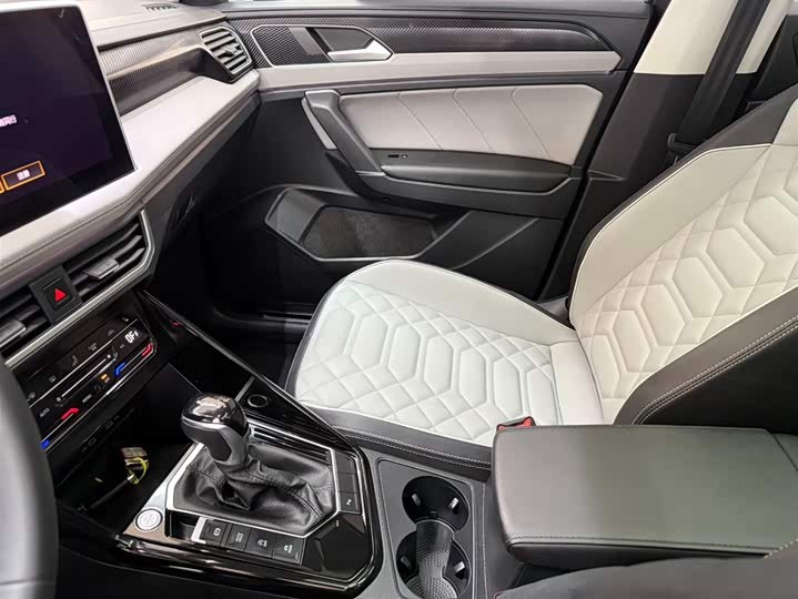 Tayron 2023 280TSI 2WD Luxury Plus Advanced фото 13