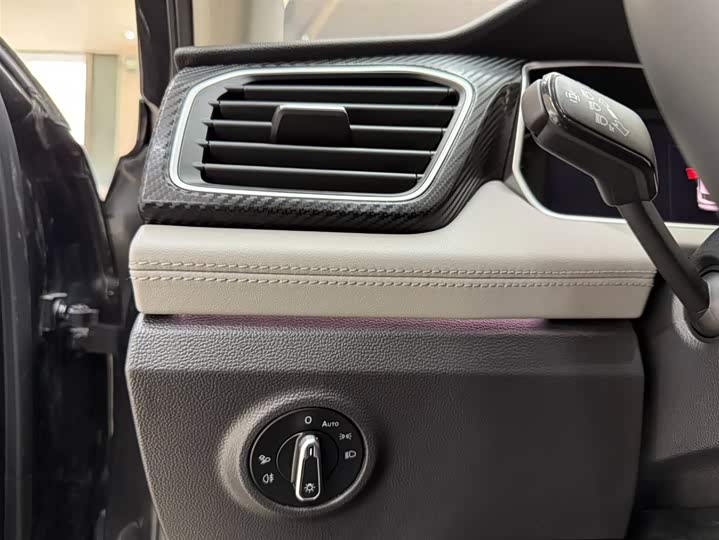 Tayron 2023 280TSI 2WD Luxury Plus Advanced фото 19