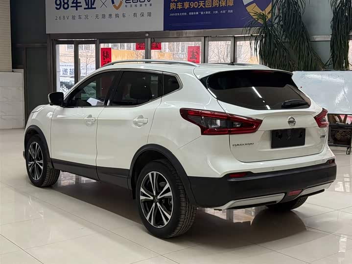 Qashqai 2022 2.0L CVT XV Prem Luxury фото 6