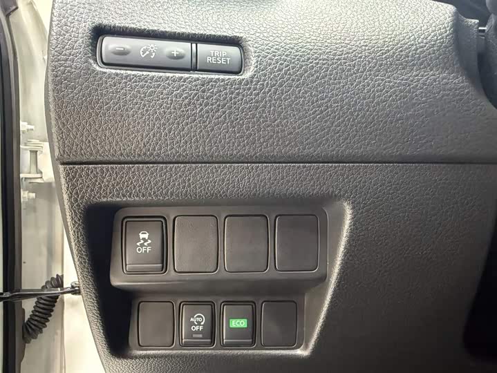 Qashqai 2022 2.0L CVT XV Prem Luxury фото 9