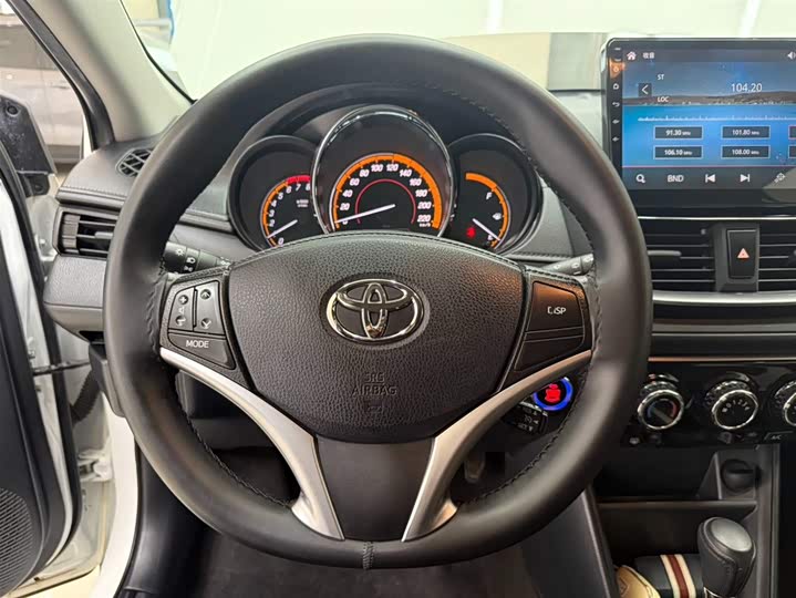 Yaris L 2022 X 1.5L CVT Luxury Plus фото 11