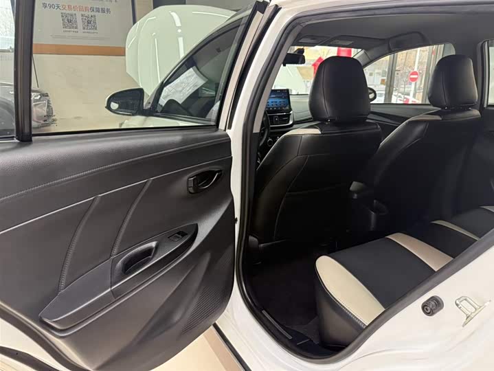 Yaris L 2022 X 1.5L CVT Luxury Plus фото 16