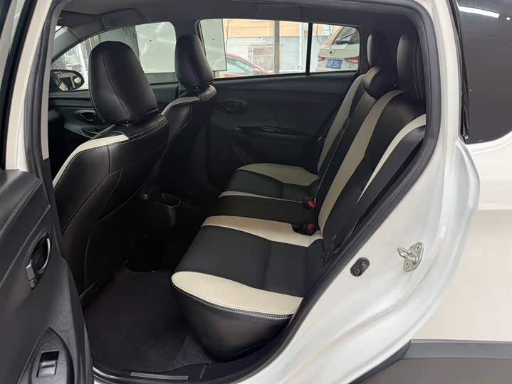 Yaris L 2022 X 1.5L CVT Luxury Plus фото 17