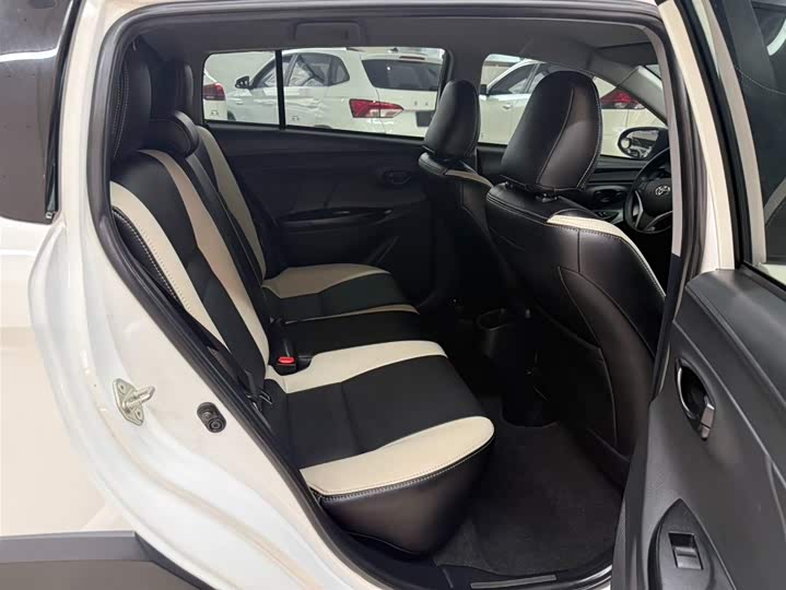 Yaris L 2022 X 1.5L CVT Luxury Plus фото 20