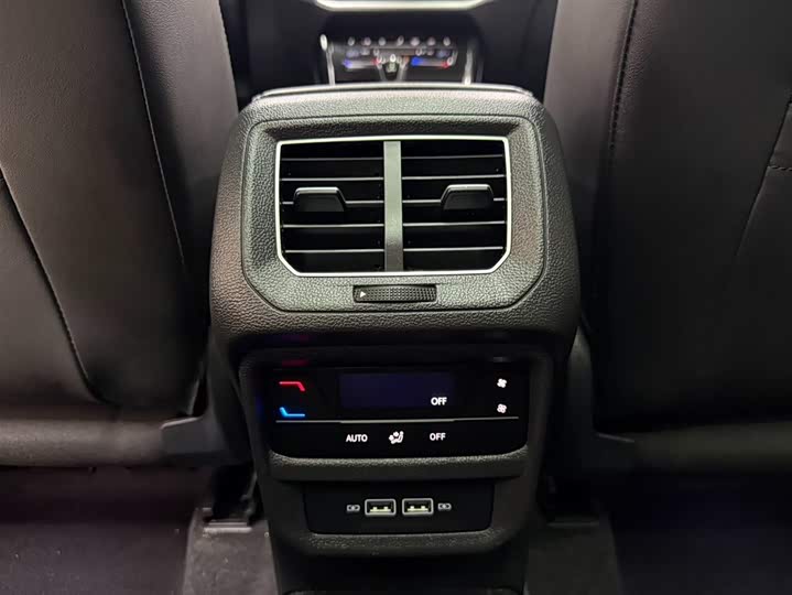 Tayron 2023 280TSI 2WD Luxury Plus Advanced фото 9