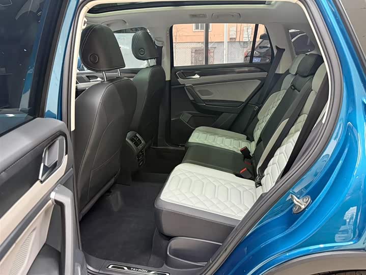 Tayron 2023 280TSI 2WD Luxury Plus Advanced фото 13