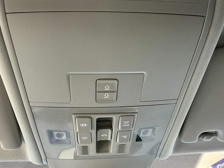Tayron 2023 280TSI 2WD Luxury Plus Advanced фото 17