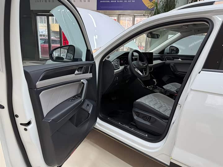Tayron 2023 280TSI 2WD Luxury Plus Advanced фото 8