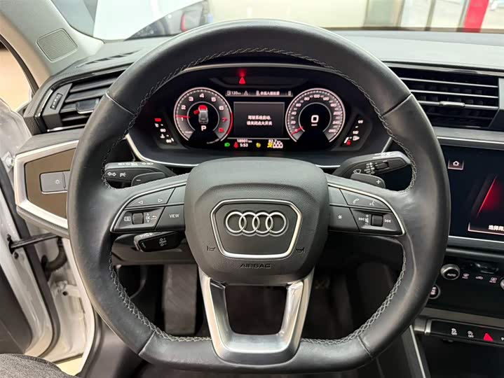 Audi Q3 2023 35 TFSI Fashion Dynamic (1.4T) фото 11
