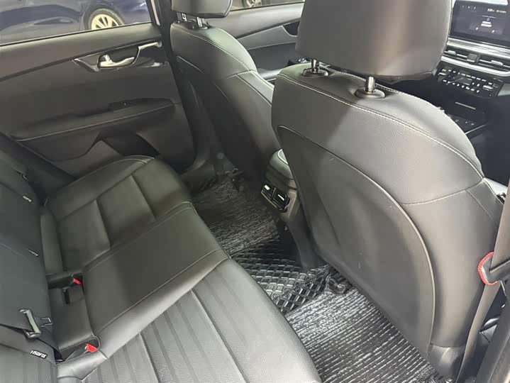 Kia K3 2023 1.4T DCT Luxury фото 21