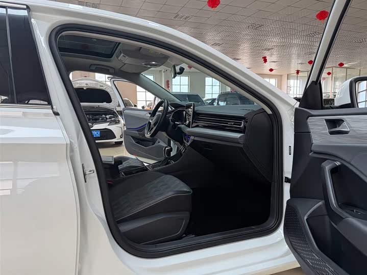 Sagitar 2023 280TSI DSG Li te фото 14