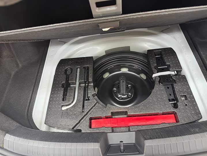 Sagitar 2023 280TSI DSG Li te фото 16