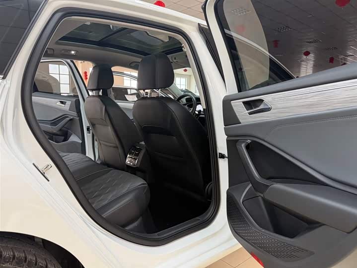 Sagitar 2023 280TSI DSG Li te фото 17