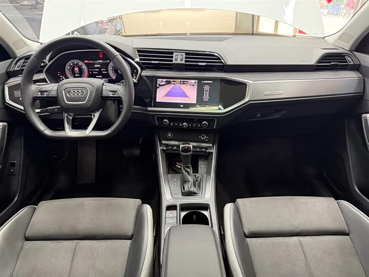 Audi Q3 2023 35 TFSI Fashion Dynamic (1.4T) фото 20