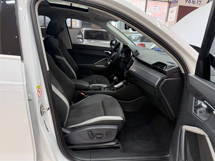 Audi Q3 2023 35 TFSI Fashion Dynamic (1.4T) фото 21