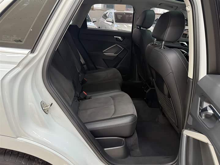 Audi Q3 2023 35 TFSI Fashion Dynamic (1.4T) фото 22
