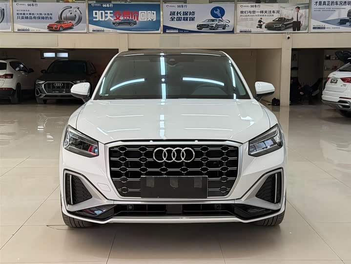 Audi Q2L 2022 35 TFSI Fashion Dynamic фото 2