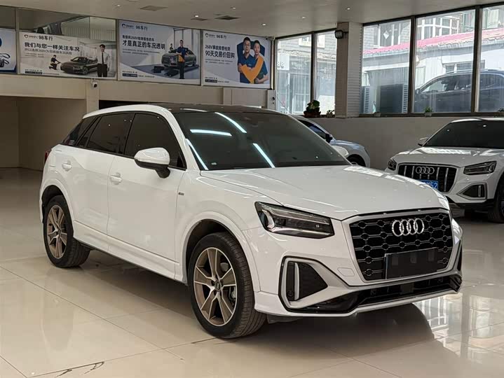 Audi Q2L 2022 35 TFSI Fashion Dynamic фото 3