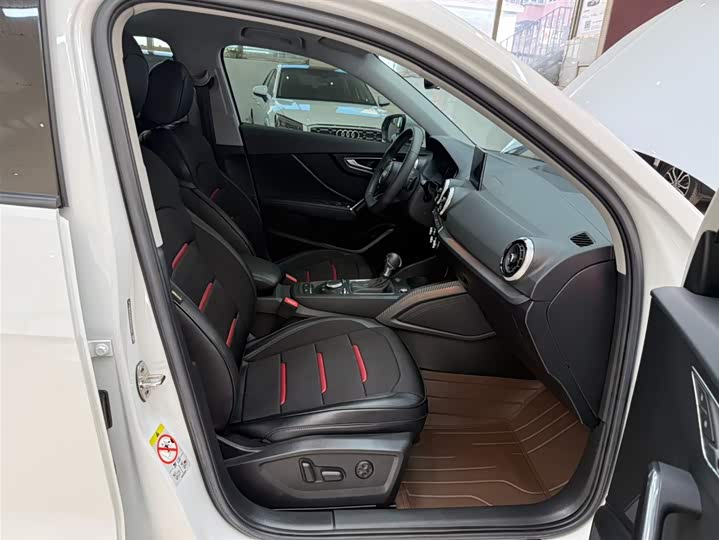 Audi Q2L 2022 35 TFSI Fashion Dynamic фото 8