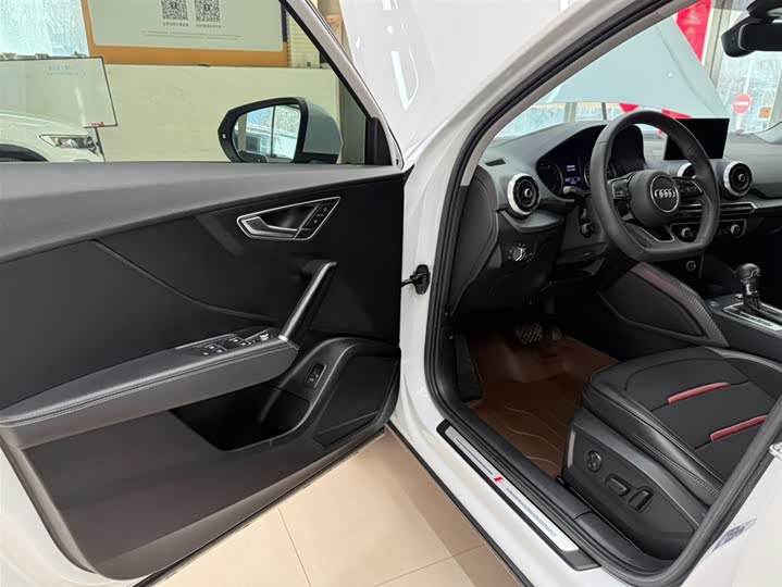 Audi Q2L 2022 35 TFSI Fashion Dynamic фото 9