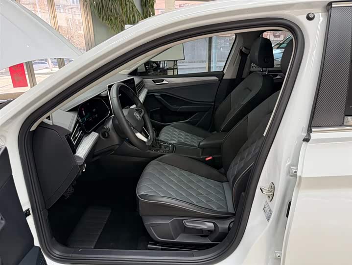 Sagitar 2023 280TSI DSG Beyond фото 10