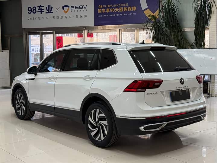 Tiguan L 2023 280TSI автомат 2WD Limited фото 6