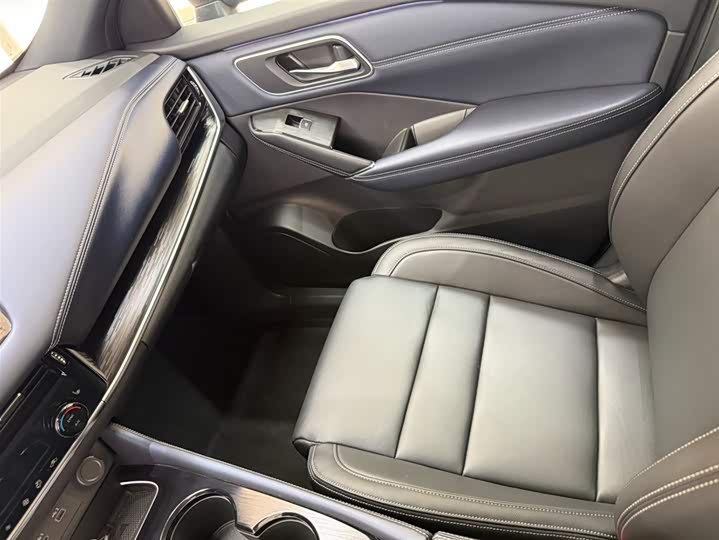 Qashqai 2023 1.3T CVT Flagship фото 13