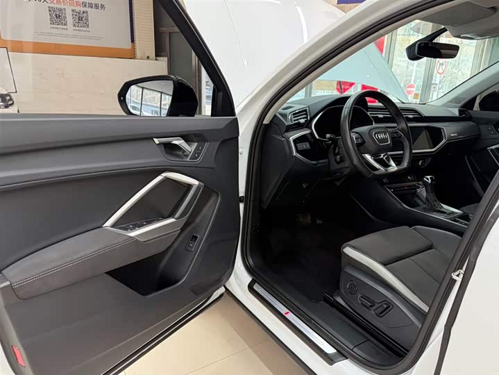 Audi Q3 2023 35 TFSI Fashion Dynamic (1.4T) фото 8