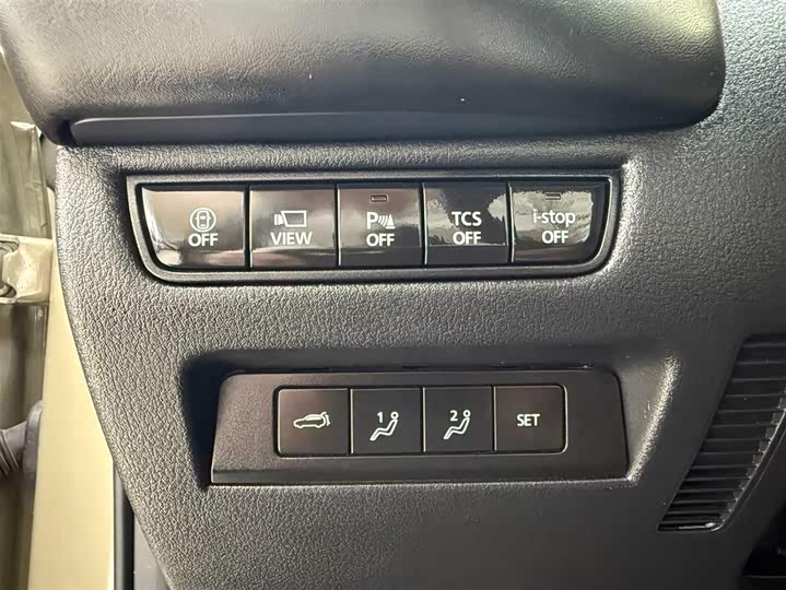 Mazda CX-50 2023 2.0L фото 9