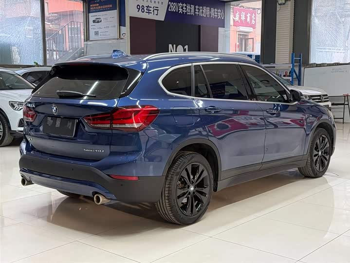 BMW X1 2021 sDrive20Li фото 4