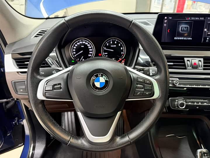 BMW X1 2021 sDrive20Li фото 11