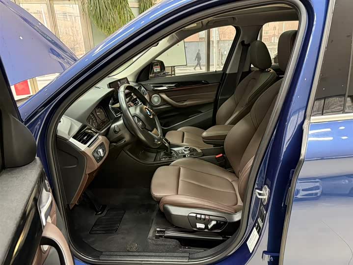 BMW X1 2021 sDrive20Li фото 16
