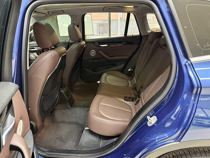 BMW X1 2021 sDrive20Li фото 18
