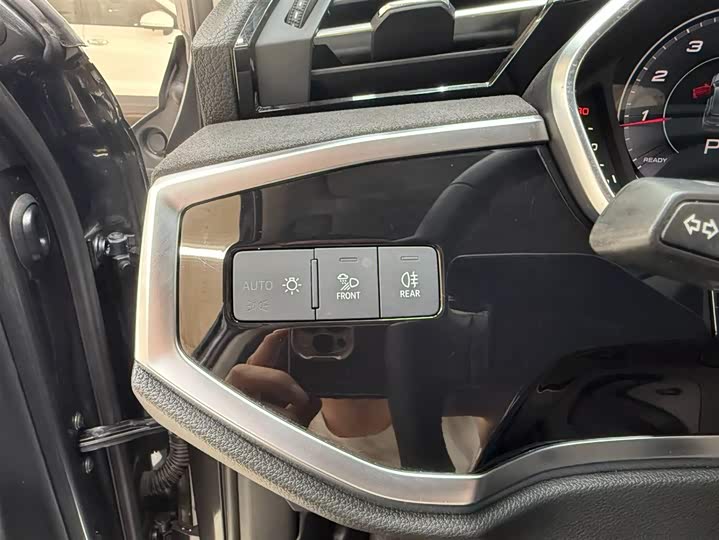 Audi Q3 2023 35 TFSI Fashion Dynamic (1.4T) фото 9