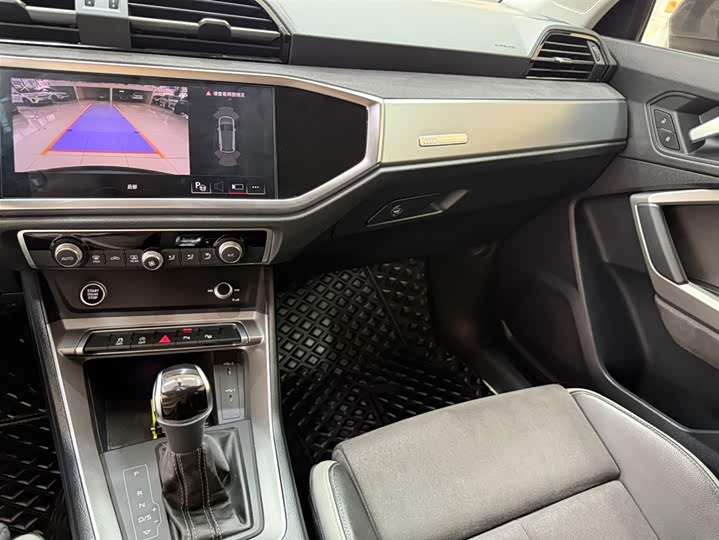 Audi Q3 2023 35 TFSI Fashion Dynamic (1.4T) фото 12