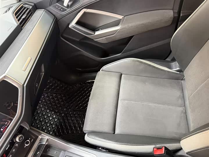 Audi Q3 2023 35 TFSI Fashion Dynamic (1.4T) фото 13
