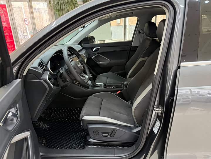 Audi Q3 2023 35 TFSI Fashion Dynamic (1.4T) фото 16