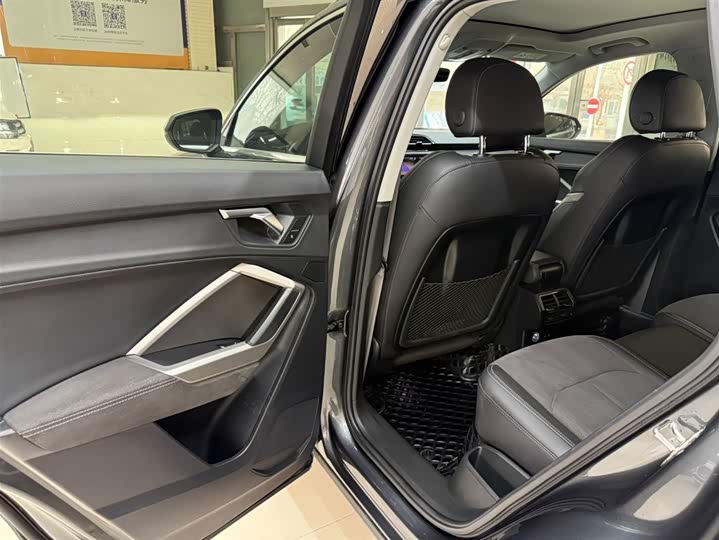 Audi Q3 2023 35 TFSI Fashion Dynamic (1.4T) фото 17