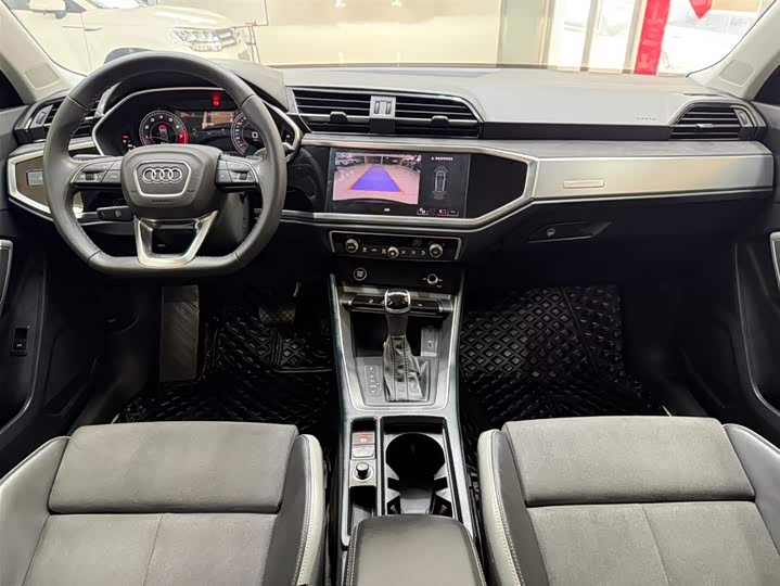Audi Q3 2023 35 TFSI Fashion Dynamic (1.4T) фото 20