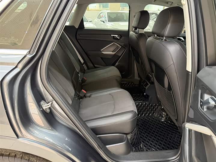 Audi Q3 2023 35 TFSI Fashion Dynamic (1.4T) фото 22