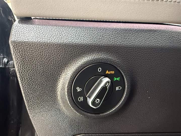 Tayron 2023 280TSI 2WD Luxury Plus Advanced фото 9