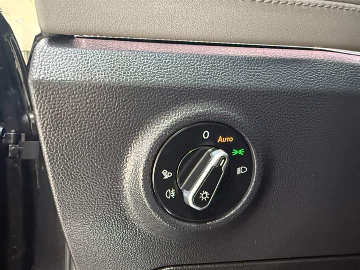 Tayron 2023 280TSI 2WD Luxury Plus Advanced фото 15