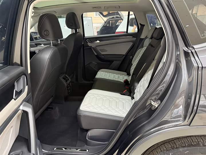 Tayron 2023 280TSI 2WD Luxury Plus Advanced фото 18