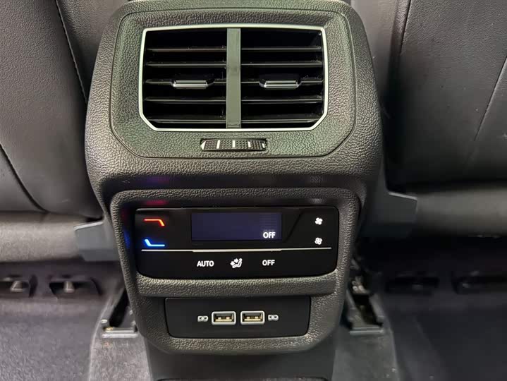 Tayron 2023 280TSI 2WD Luxury Plus Advanced фото 19