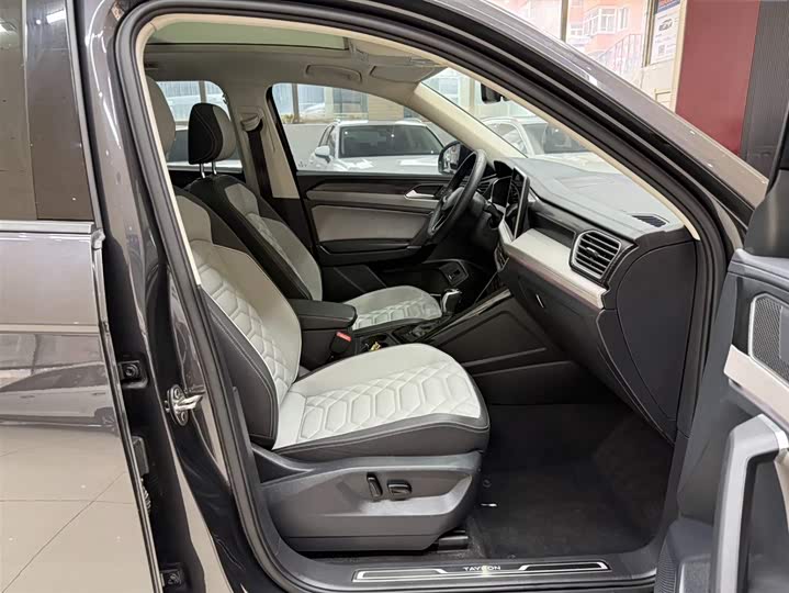 Tayron 2023 280TSI 2WD Luxury Plus Advanced фото 20