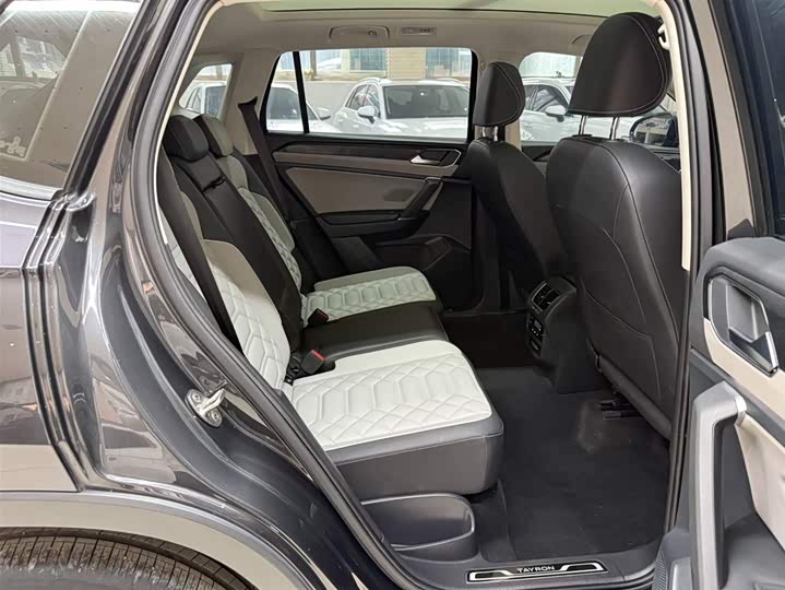 Tayron 2023 280TSI 2WD Luxury Plus Advanced фото 21